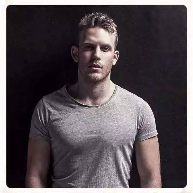 【川外新闻】川外有位标签最多外教--奢侈品管理教师jesse专访